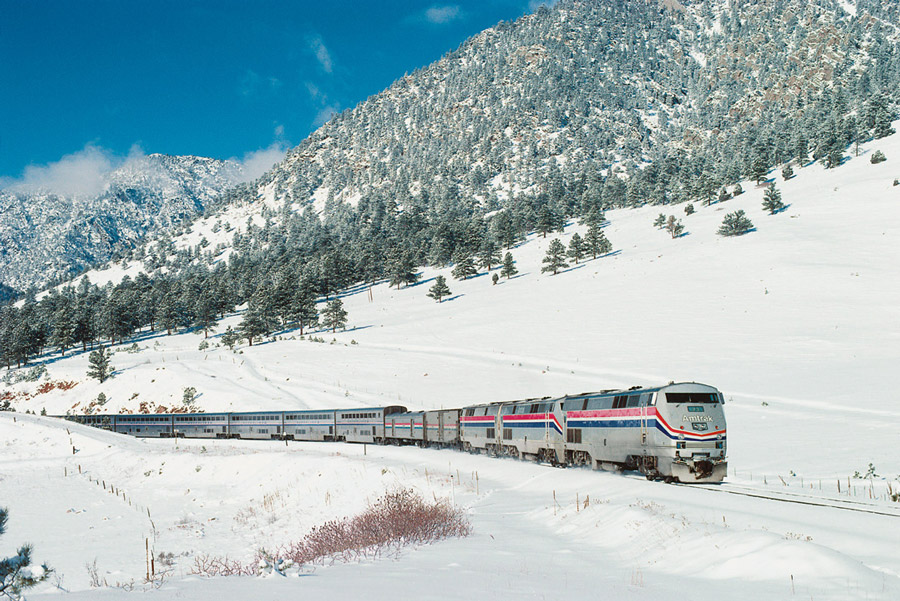 Snowy Amtrak Throwbacks